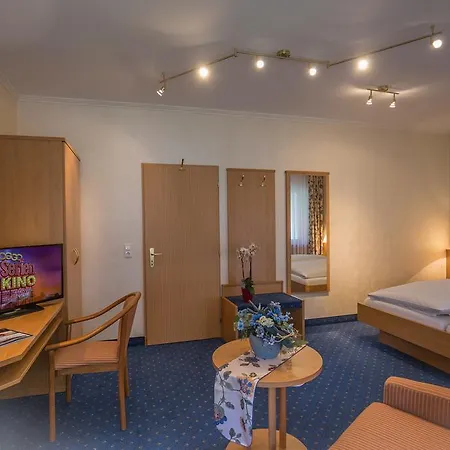 Hotel Rodachtal Mit Gaestehaus Katharina *