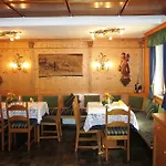 Hotel Rodachtal Mit Gaestehaus Katharina *