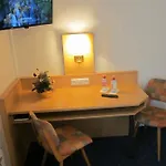Rodachtal Mit Gaestehaus Katharina Отель *